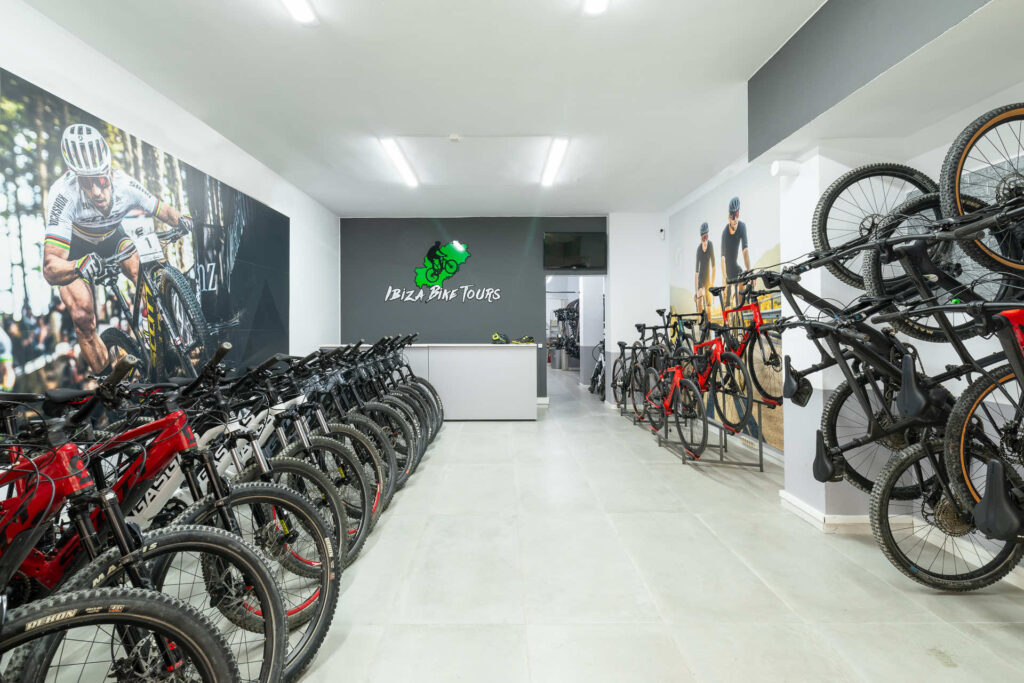 Ibiza Bike Tours Tienda 2